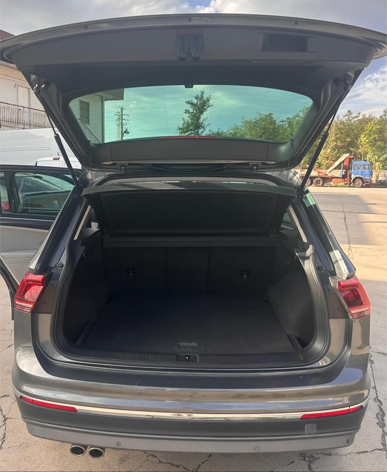 Volkswagen Tiguan 2.0 TDI DSG 4MOTION BlueMotion RLine