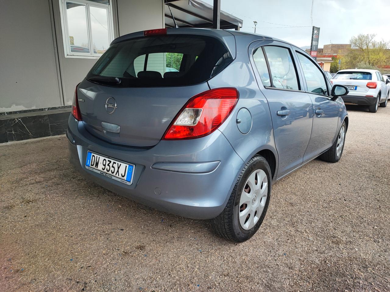 Opel Corsa 1.2 5 porte Cosmo