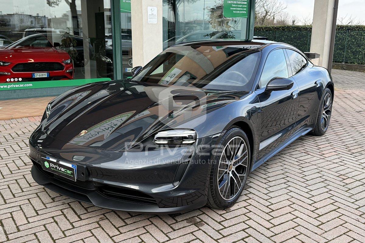 PORSCHE Taycan