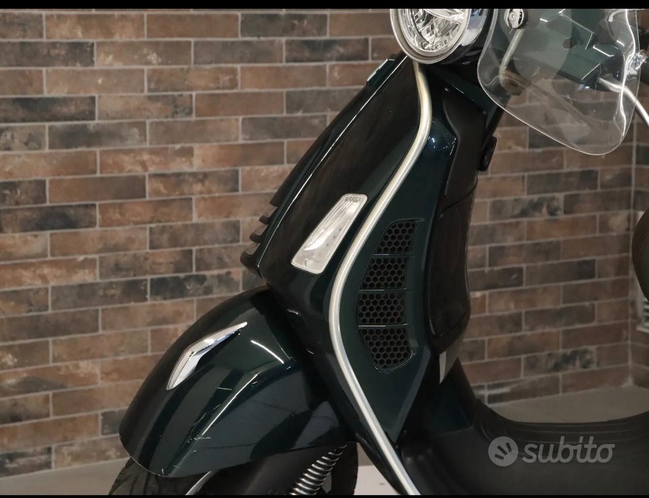 Piaggio Vespa 300 GTS