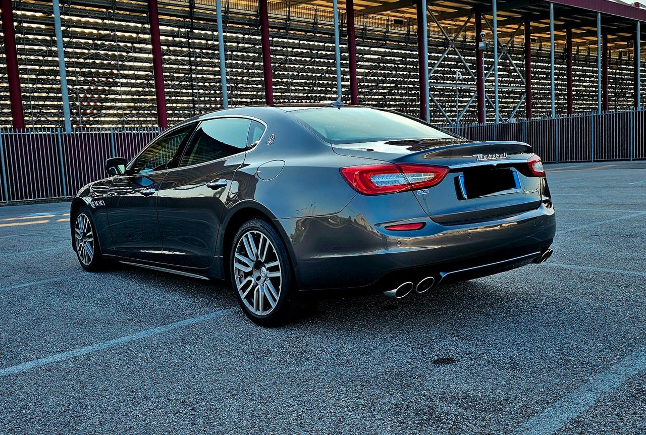 Maserati Quattroporte v6