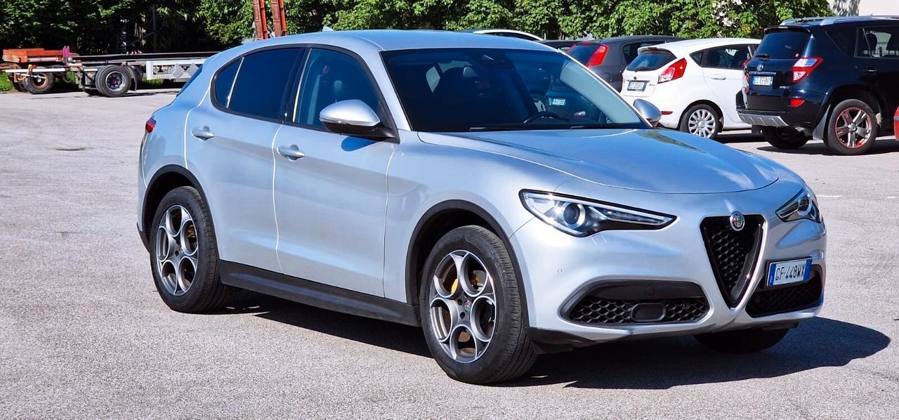 Alfa Romeo Stelvio 2.2 Turbodiesel 190 CV AT8 Q4 Executive
