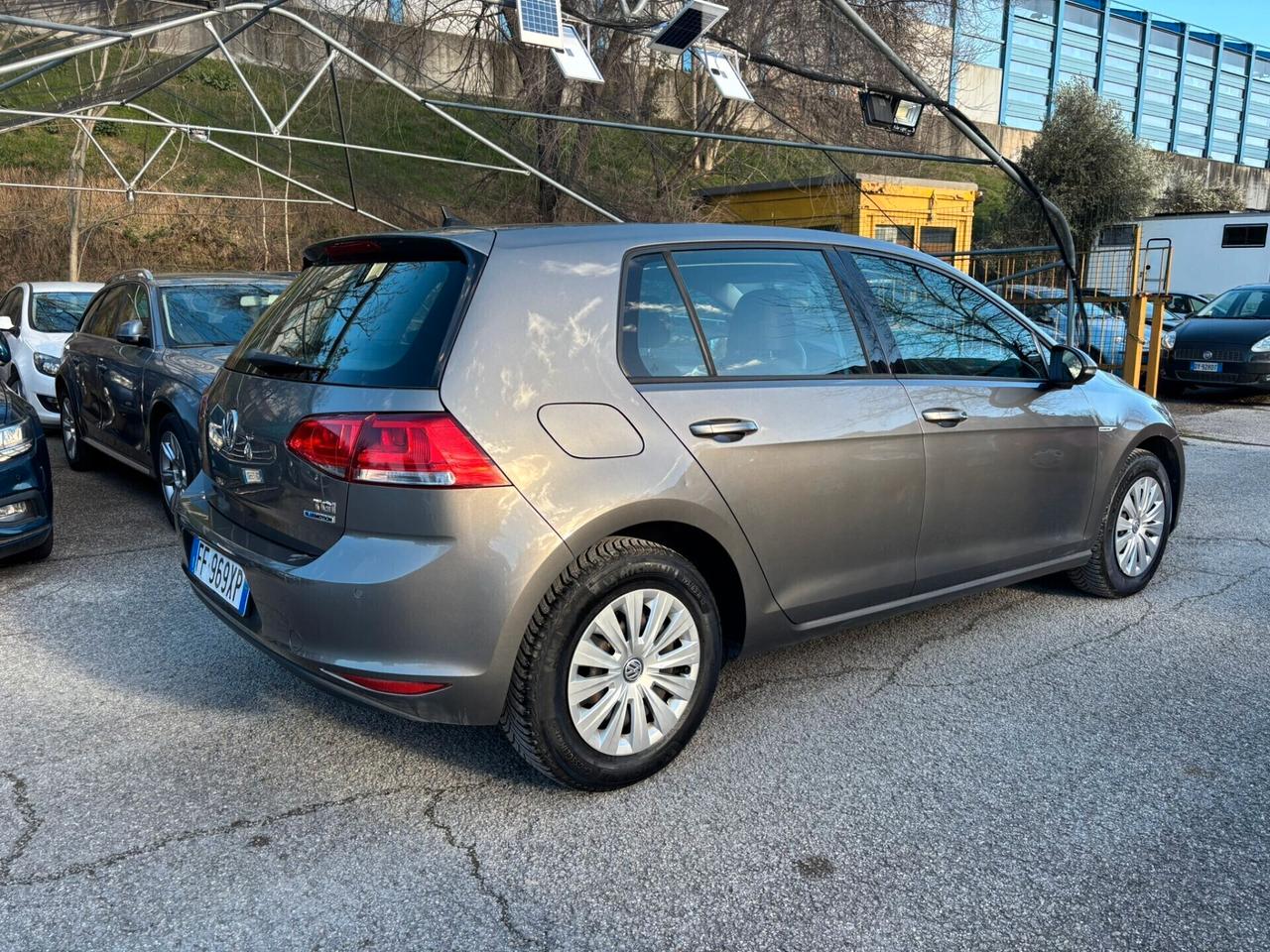 Volkswagen Golf 1.4 TGI 5p. Comfortline OK Neopatentati