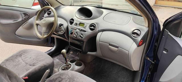 TOYOTA Yaris 1.0i 16V cat 3 porte Sol