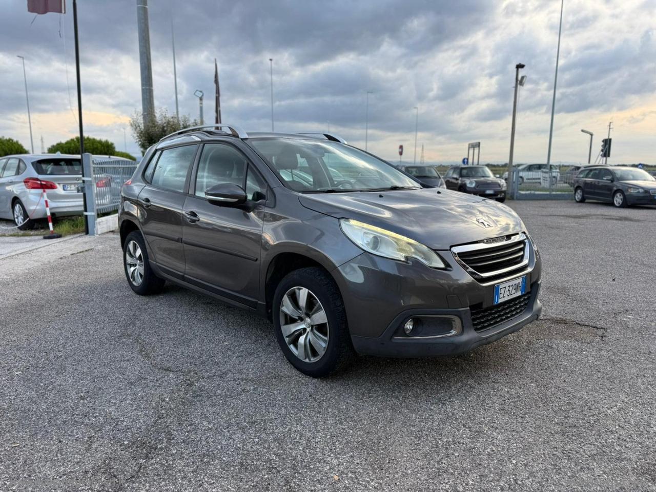 PEUGEOT 2008 PureTech 82 Allure