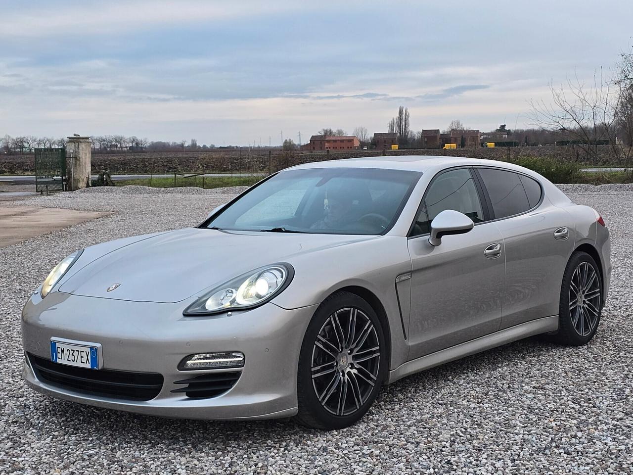 Porsche Panamera 3.0 Diesel Platinum Edition