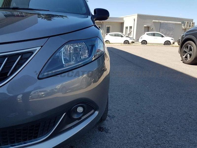 Lancia Ypsilon Ypsilon 1.0 firefly hybrid Platino s&s 70cv