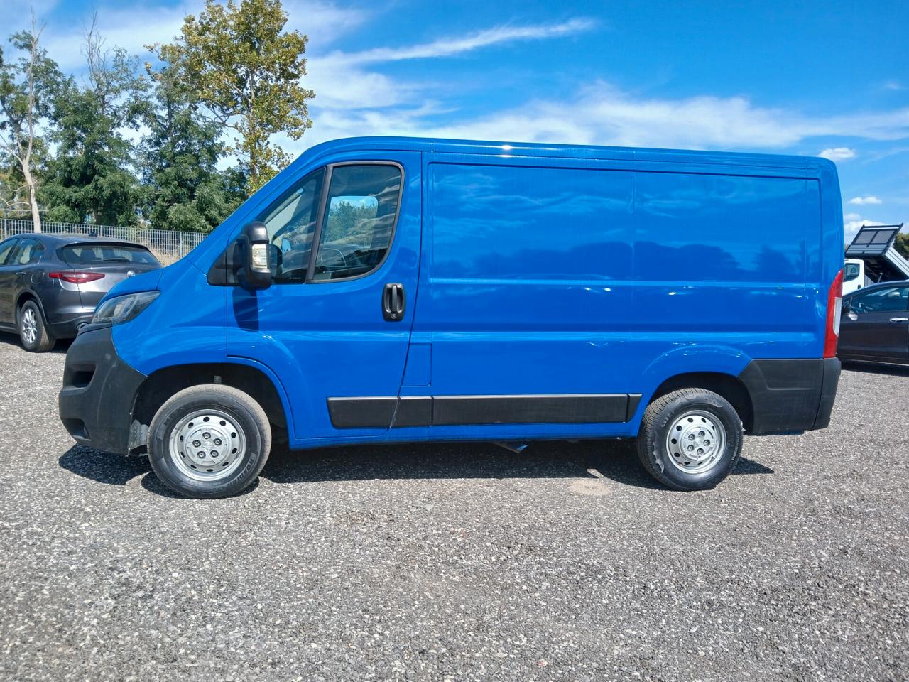 Peugeot Boxer 330 2.2 BlueHDi 120 S&S PC-TN Furgone