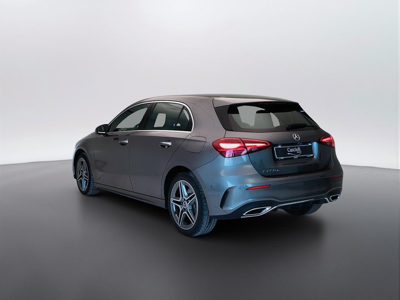 Mercedes-Benz A 250 e con tecnologia ibrida EQ