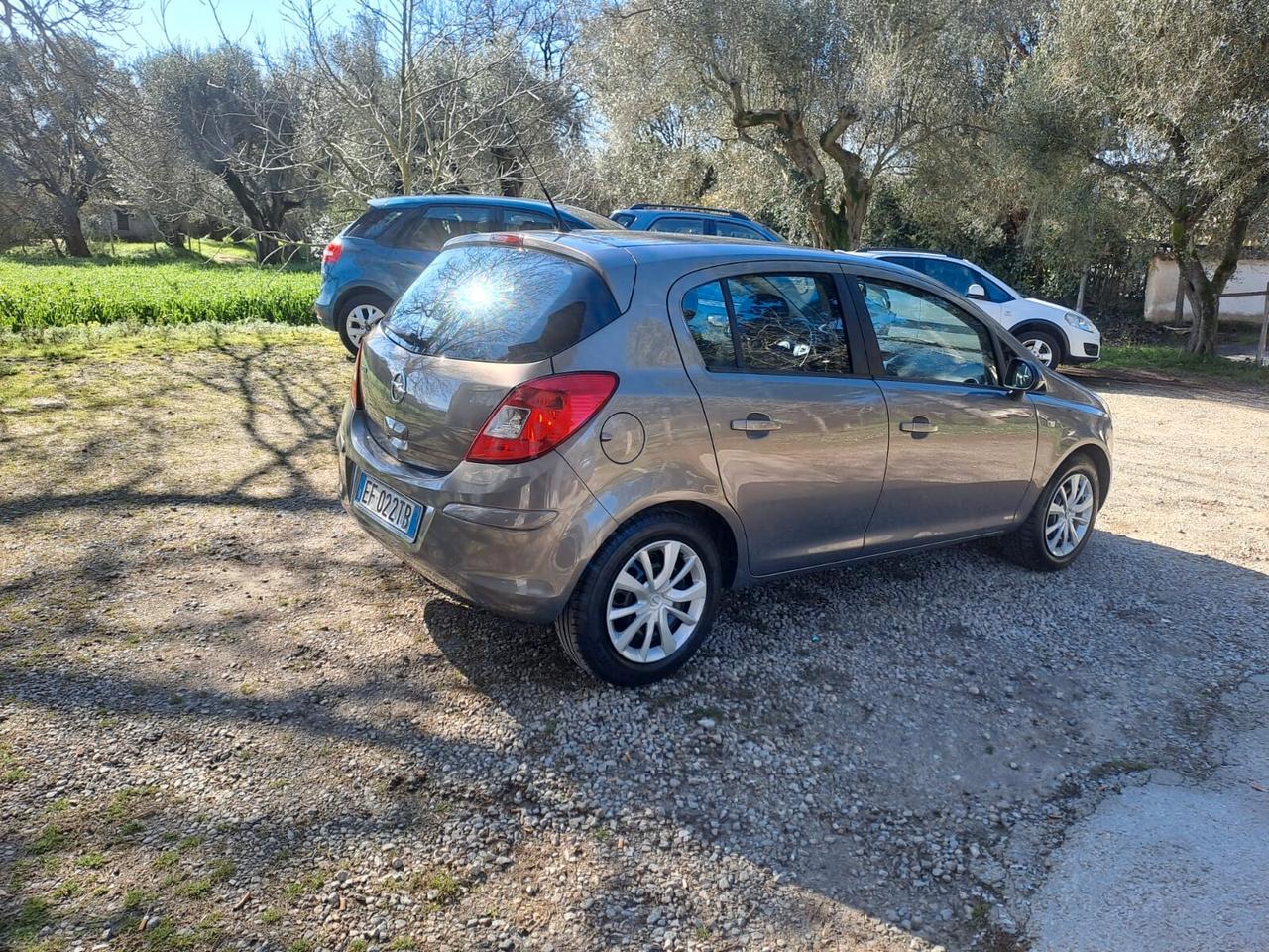 Opel Corsa 1.2 5 porte Elective cambio aut.
