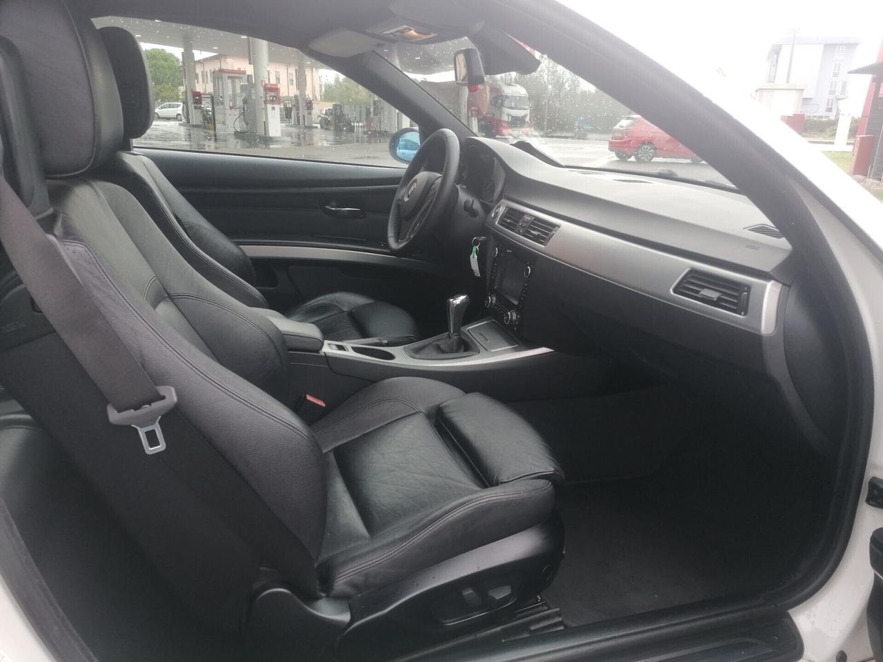 BMW 320d CABRIO Msport-PELLE-NAVI-BIXENON-