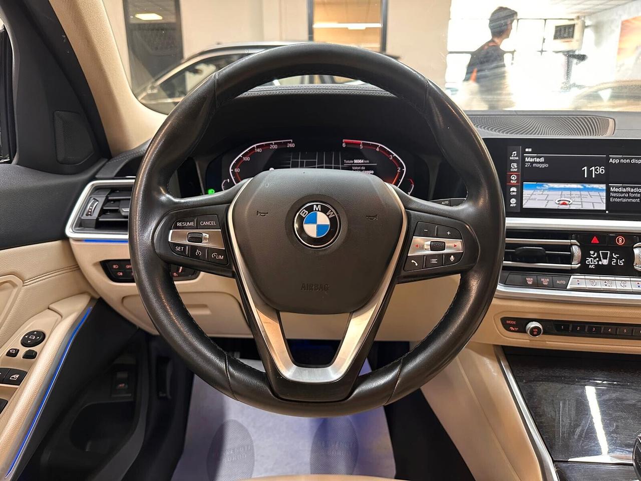 BMW 320 d Touring Luxury auto