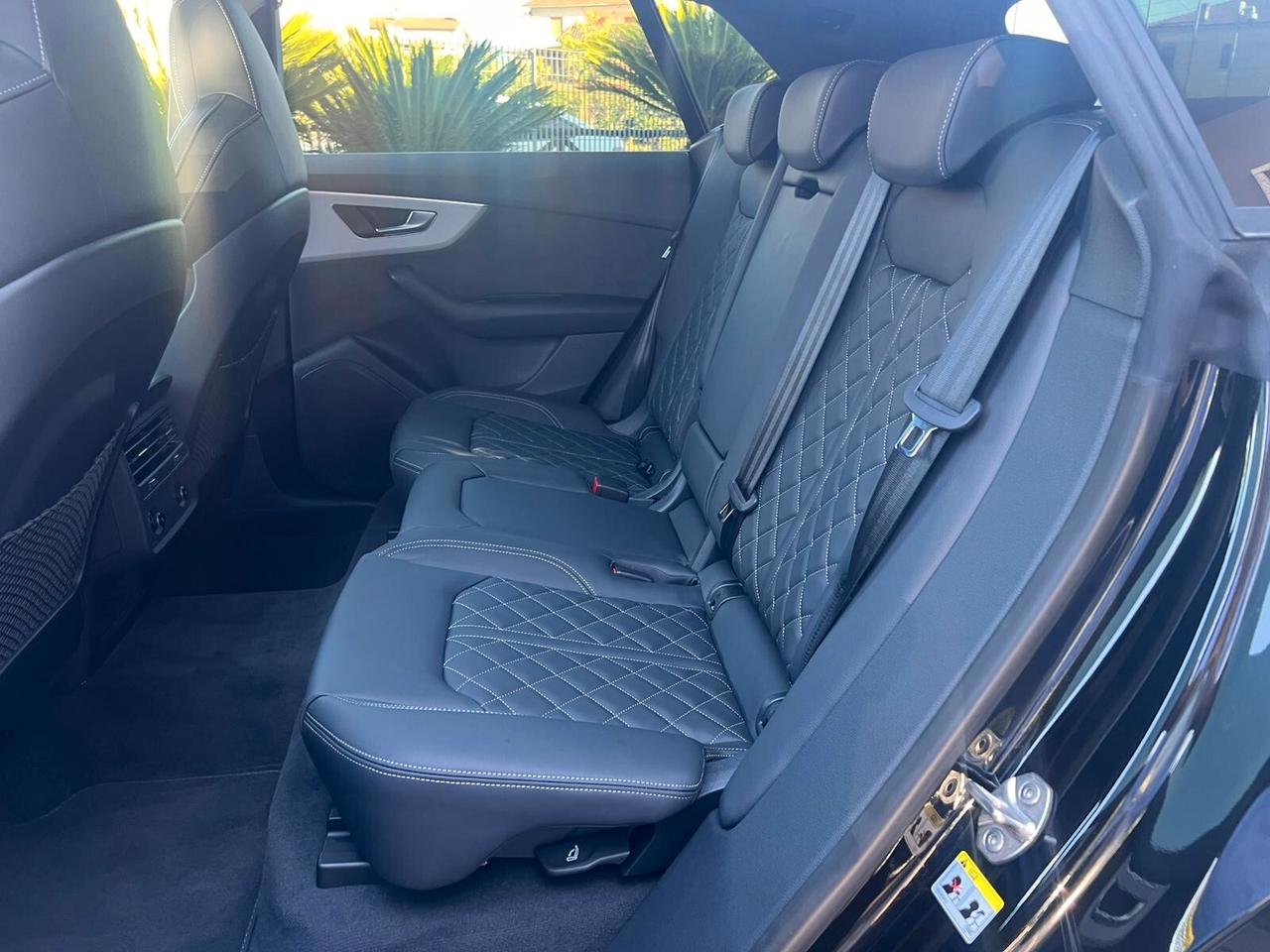 Audi Q8 50 TDI S-Line Quattro MY24*23"*PANORAMA*MATRIX