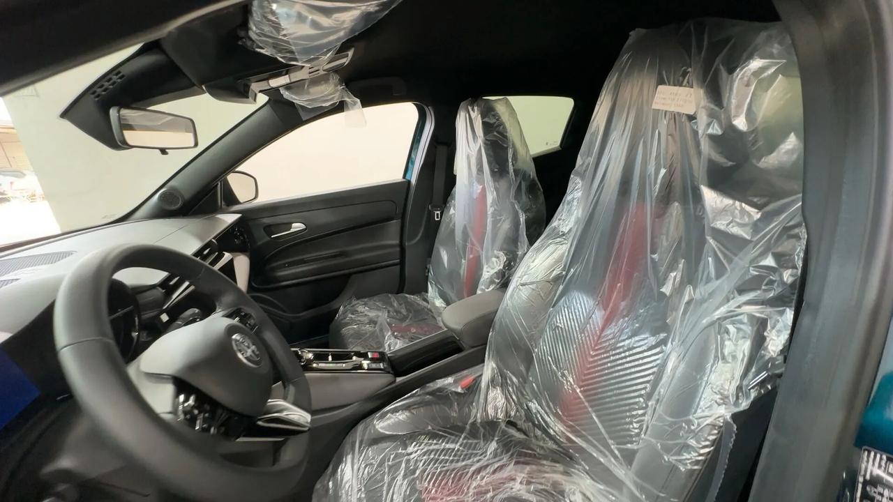 Alfa Romeo Junior 1.2 136 CV Hybrid eDCT6 Speciale