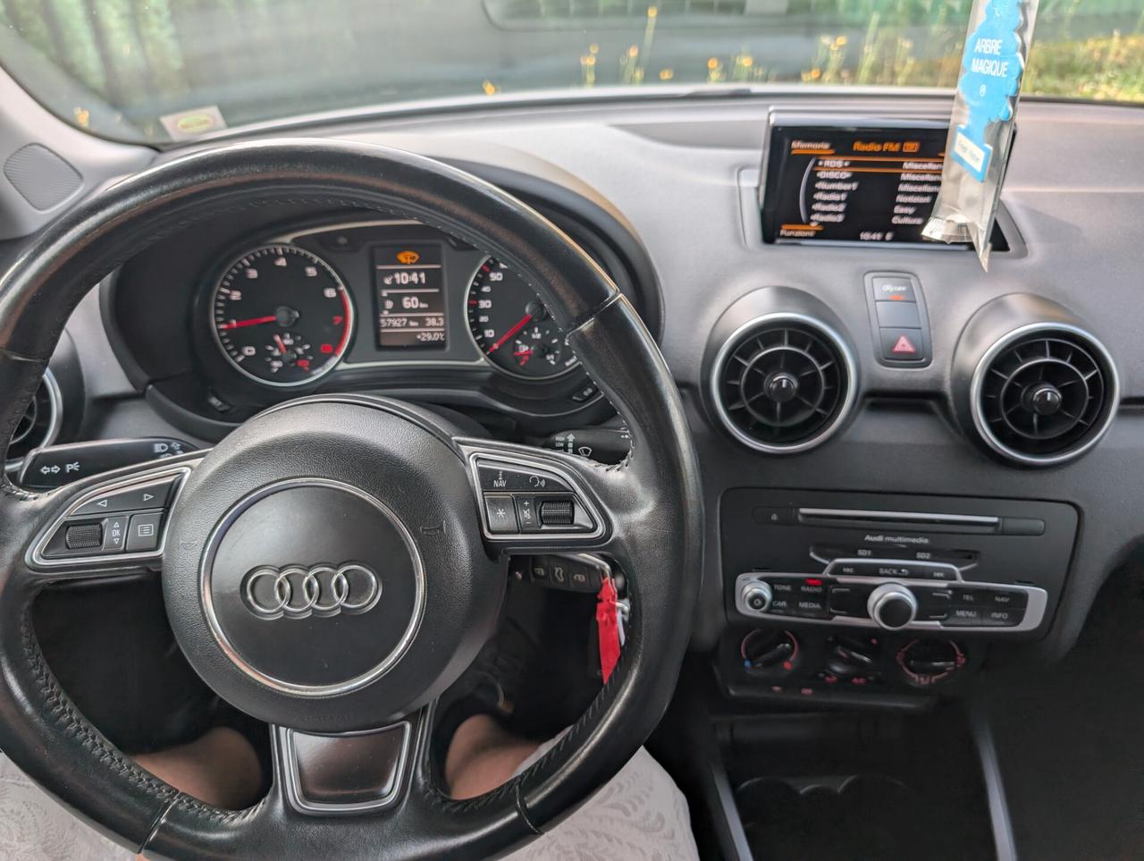 Audi A1 1.0 TFSI ultra Metal plus UNICO PROPRIETARIO OK NEOP.