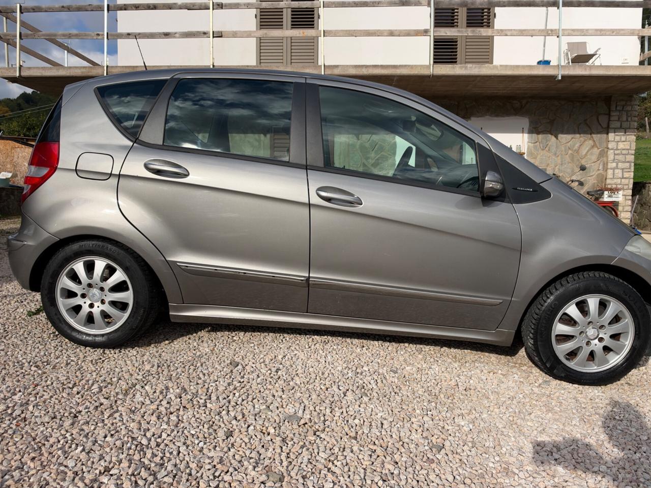 Mercedes-benz A 150 BlueEFFICIENCY Elegance