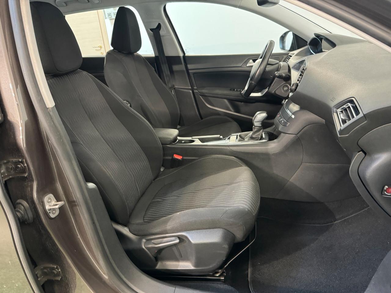 Peugeot 308 BlueHDi S&S EURO6 SW AUTOMATIC.