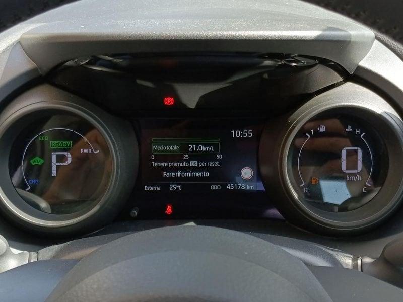 Toyota Yaris Hybrid Trend MY22