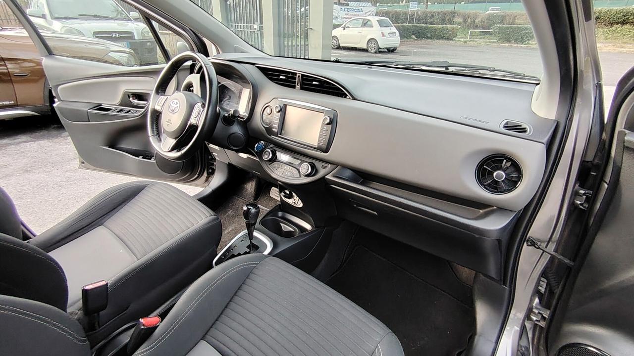 Toyota Yaris 1.5 Hybrid 5 porte Business