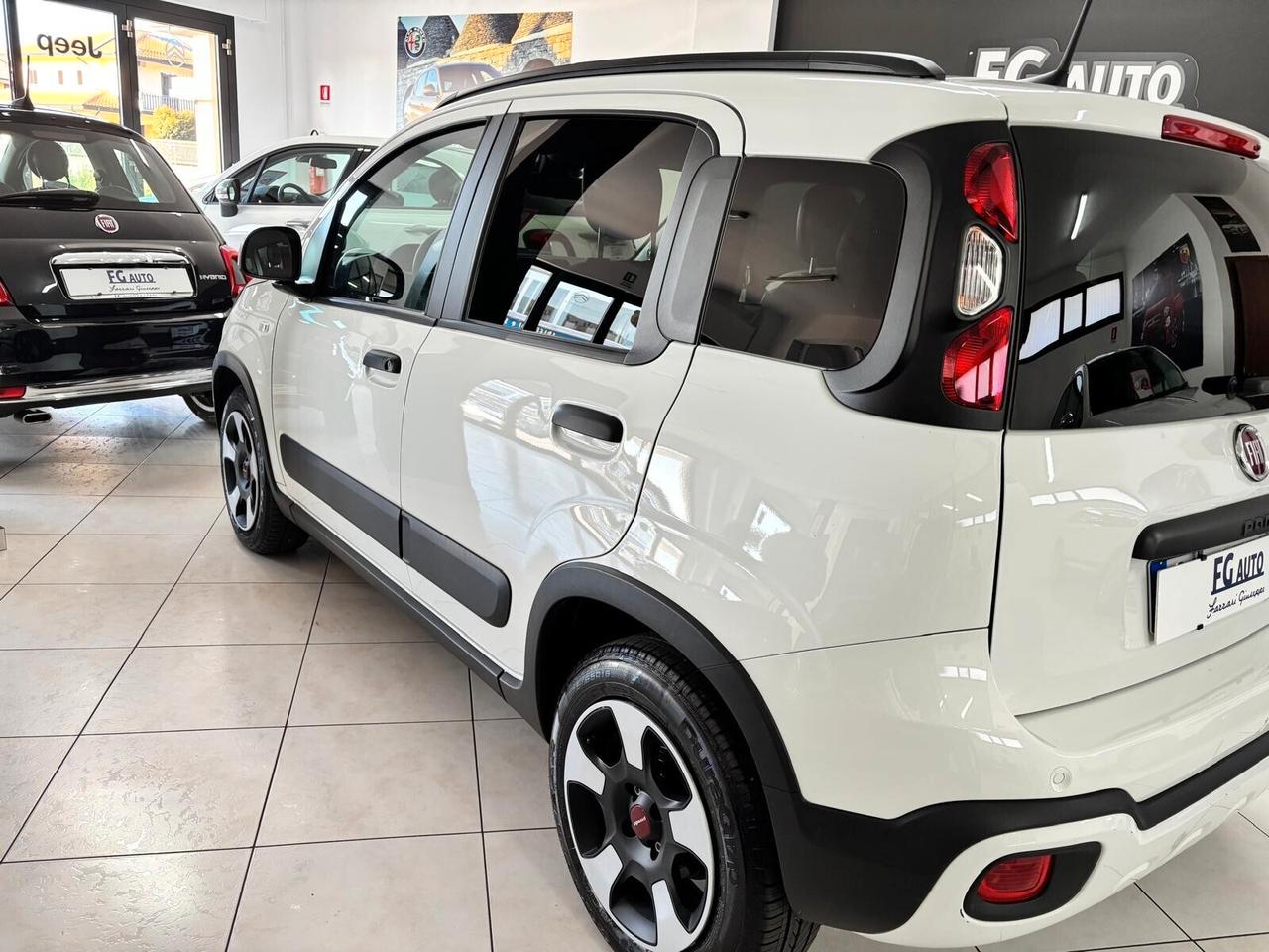 Fiat Panda Cross 1.0 FireFly S&S Hybrid