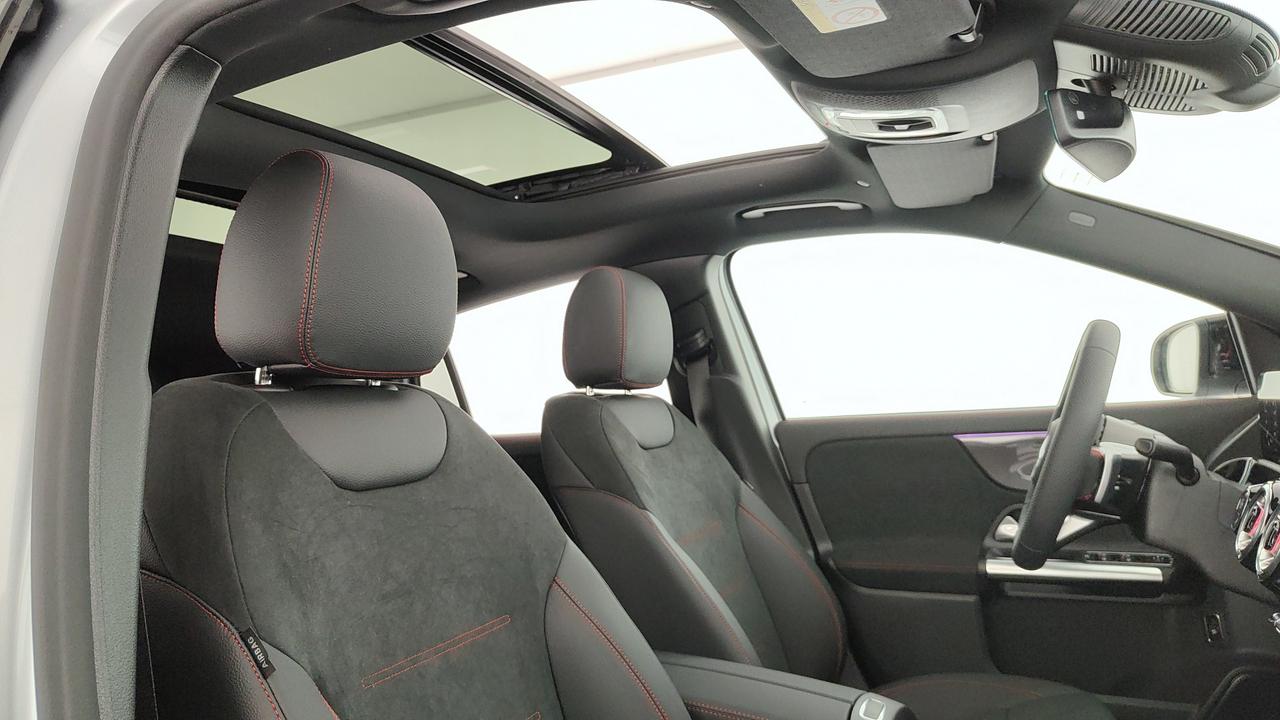 Mercedes-Benz GLA 200 d Automatic 4MATIC