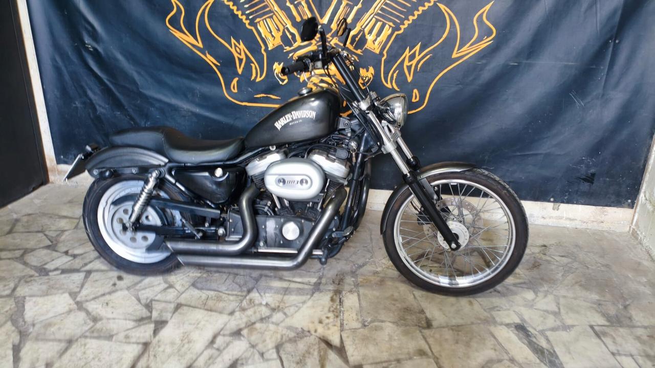Harley-Davidson 883C – Anno 2000