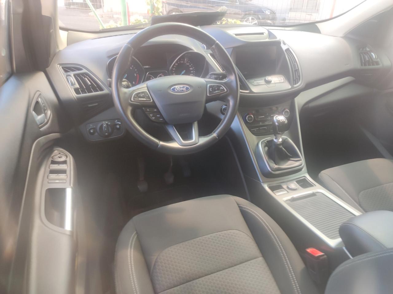 Ford Kuga 1.5 TDCI 120 CV S&S 2WD Titanium