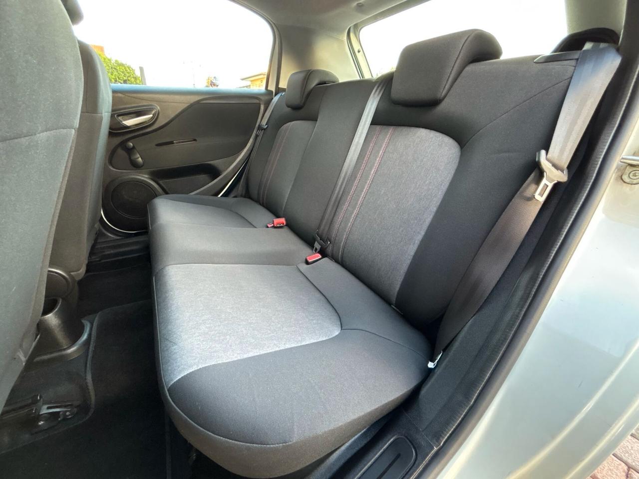 FIAT PUNTO 1.3 MJT 75 CV Lounge