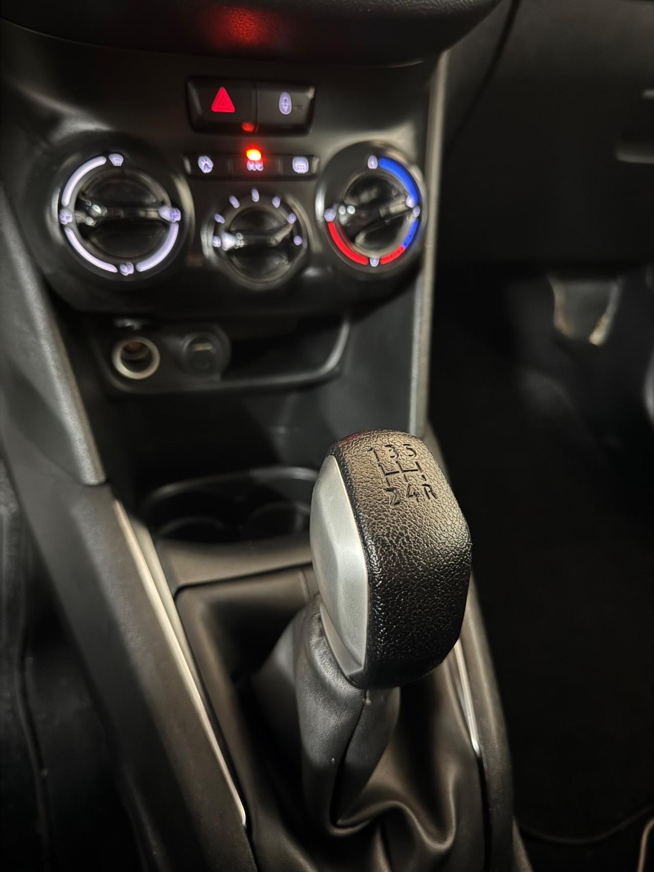 Peugeot 208 1.4 HDi 68 CV 5 porte Access
