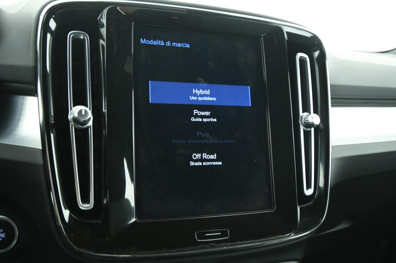 VOLVO XC40 1.5 t4 recharge phev Core auto NEOPATENTATI+CAMERA+APP CONNECT