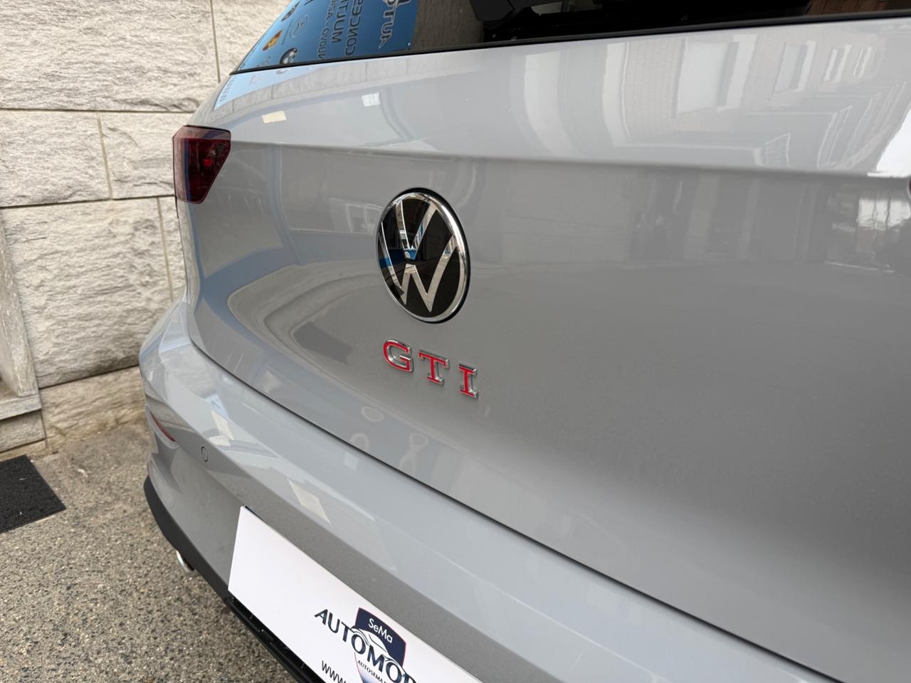 Volkswagen Golf GTI 2.0 TSI DSG PERFORMANCE