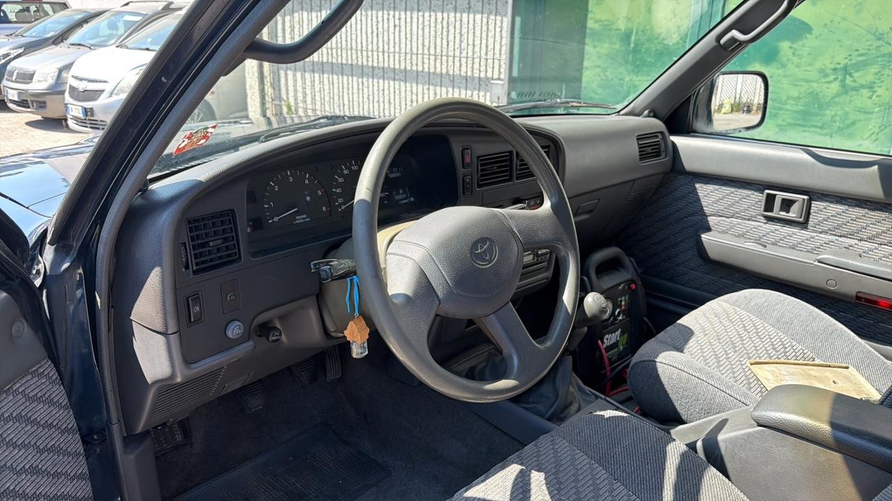 Toyota 4-Runner Hilux 2.4 diesel 4 porte LN 105 Pick-up