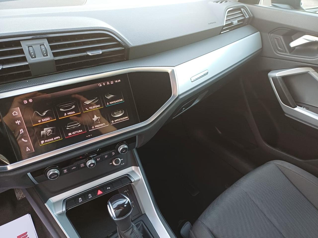 Audi Q3 35 TDI Quattro S tronic Business