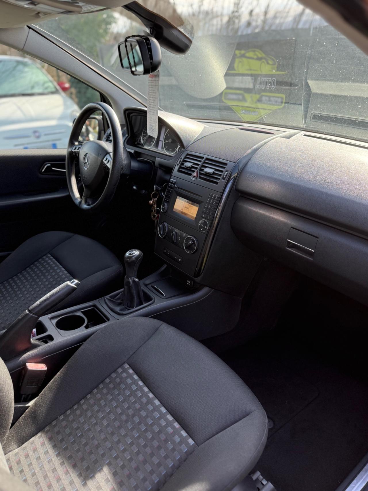 Mercedes CLASSE A 160 BENZINA 2011 BLUEFFICENCY NEOPATENTATI