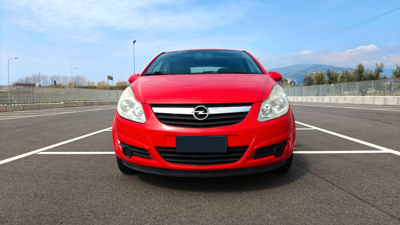 Opel Corsa 1.2 5 porte Cosmo