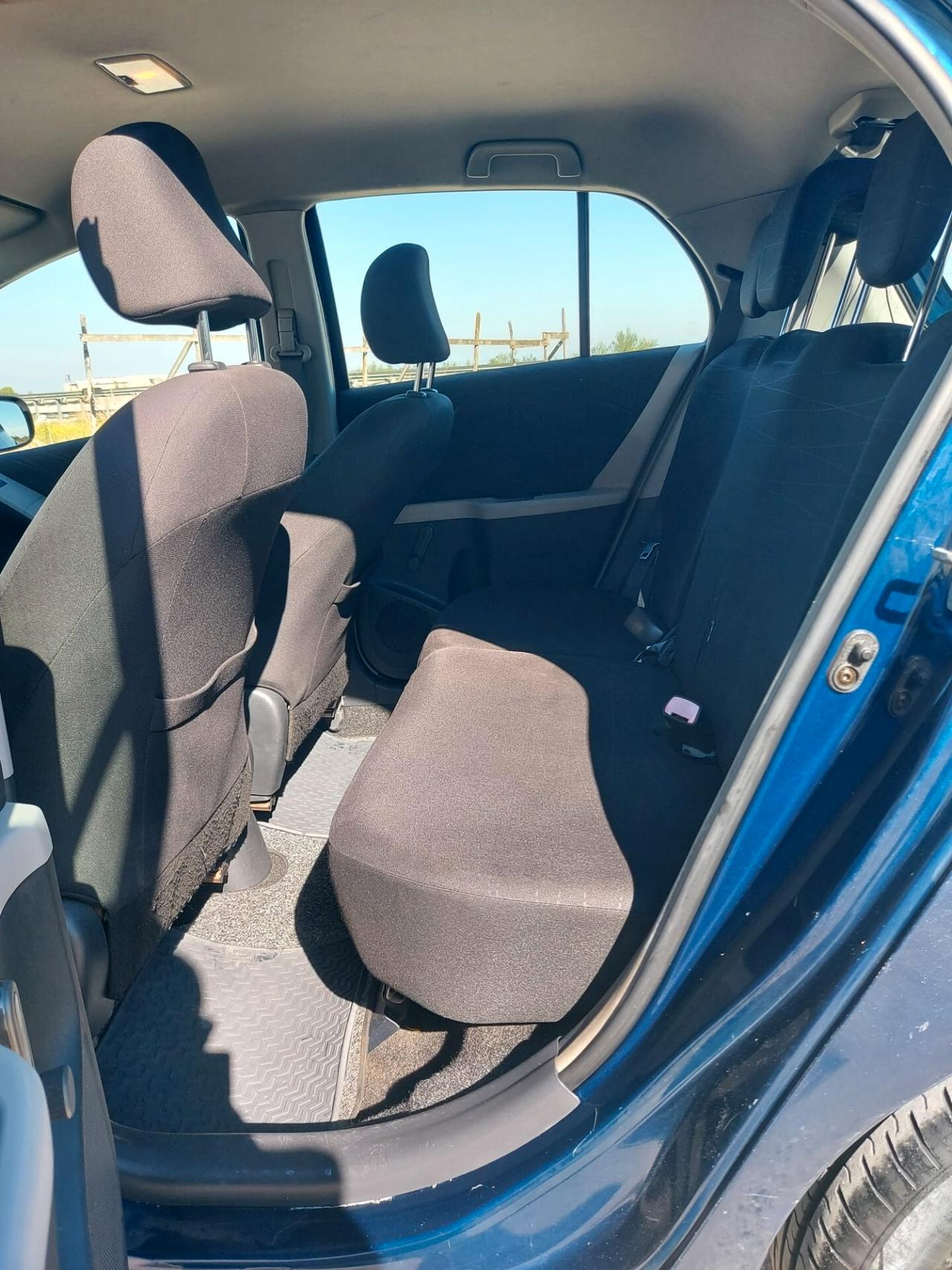 Toyota Yaris 1.0 5 porte Sol