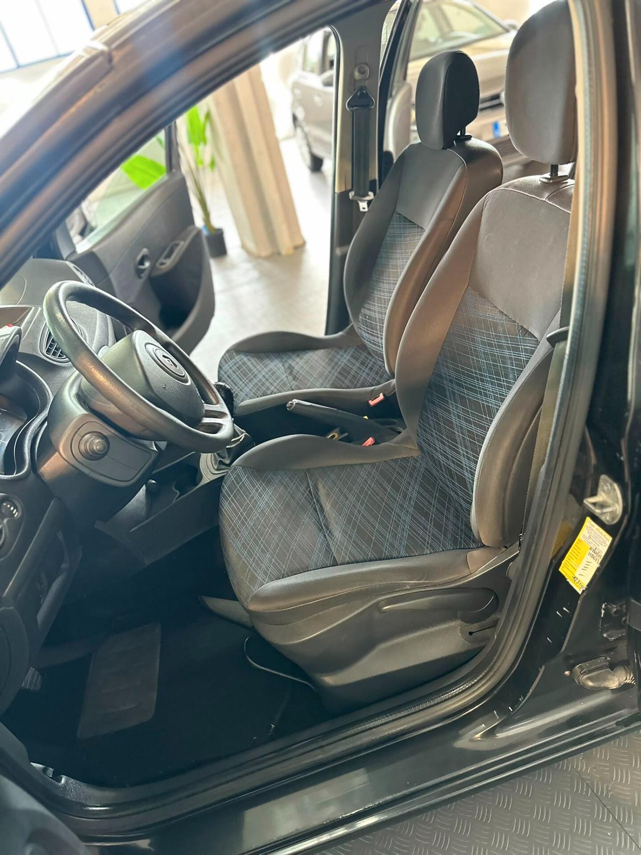 Renault Clio 1.2 16V 5 porte Le Iene