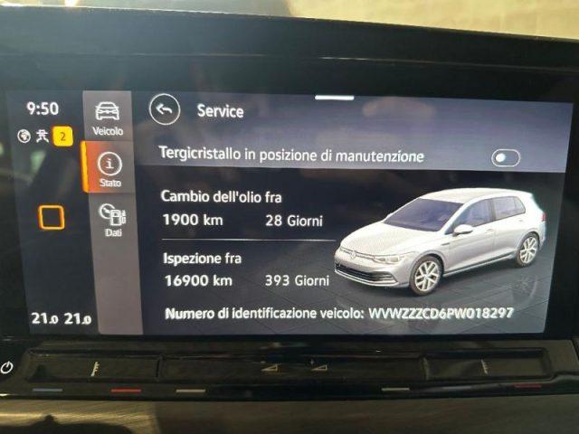 VOLKSWAGEN Golf 1.5 TGI 130cv DSG STYLE Fari IQ.Light, ErgoActive