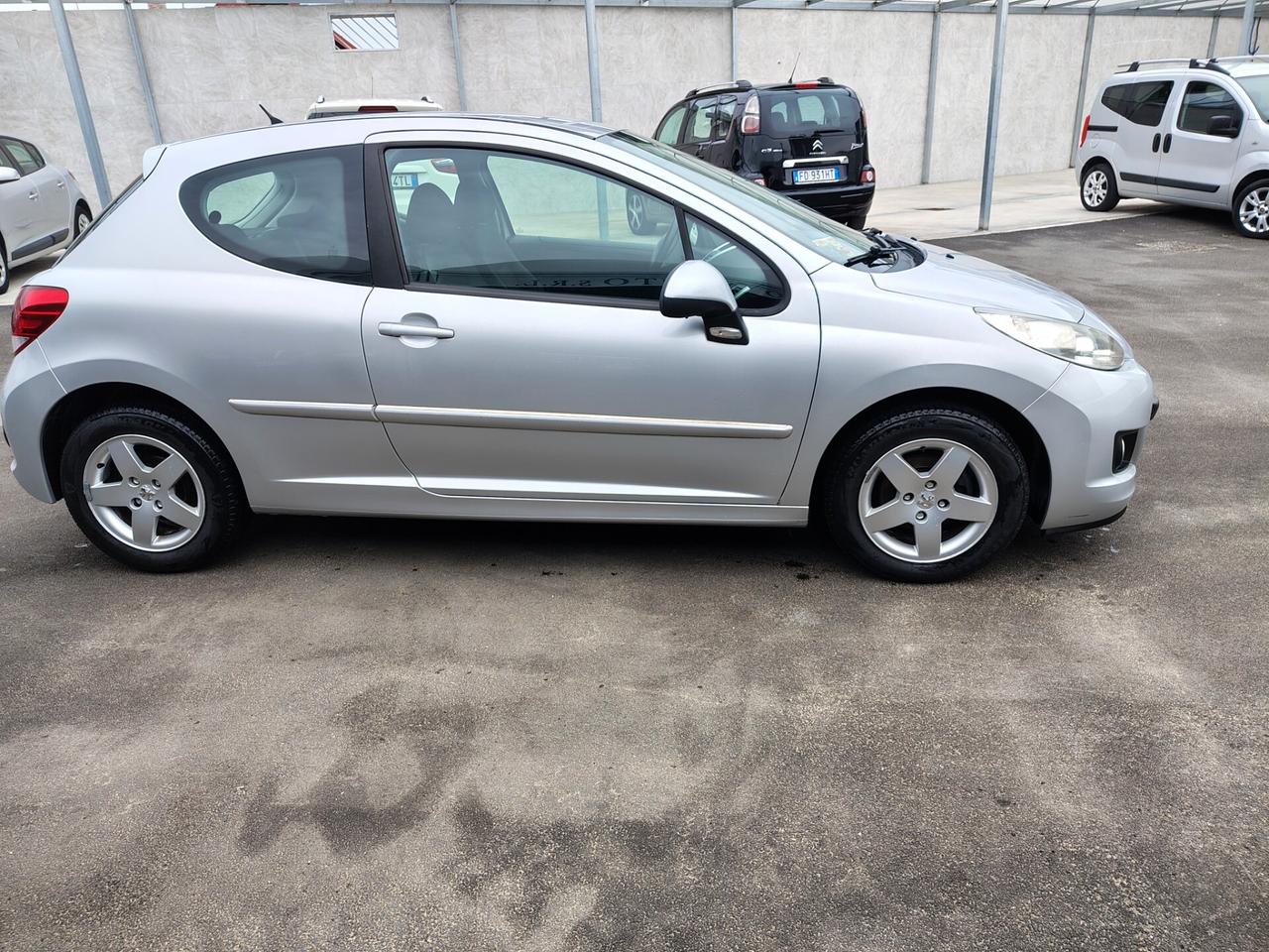 Peugeot 207 1.4 HDi 70CV 3p. Sweet Years
