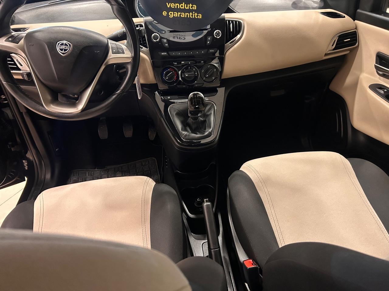 Lancia Ypsilon 1.2 69 CV 5 porte Gold