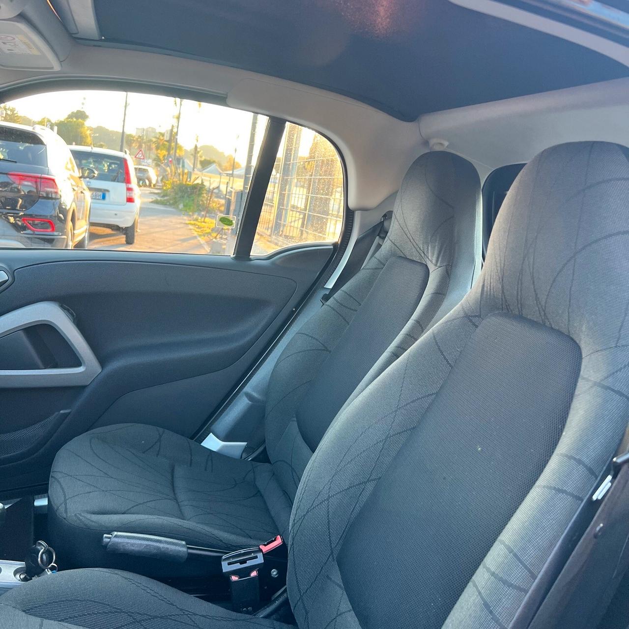 Smart ForTwo 1000 52 kW MHD coupé passion