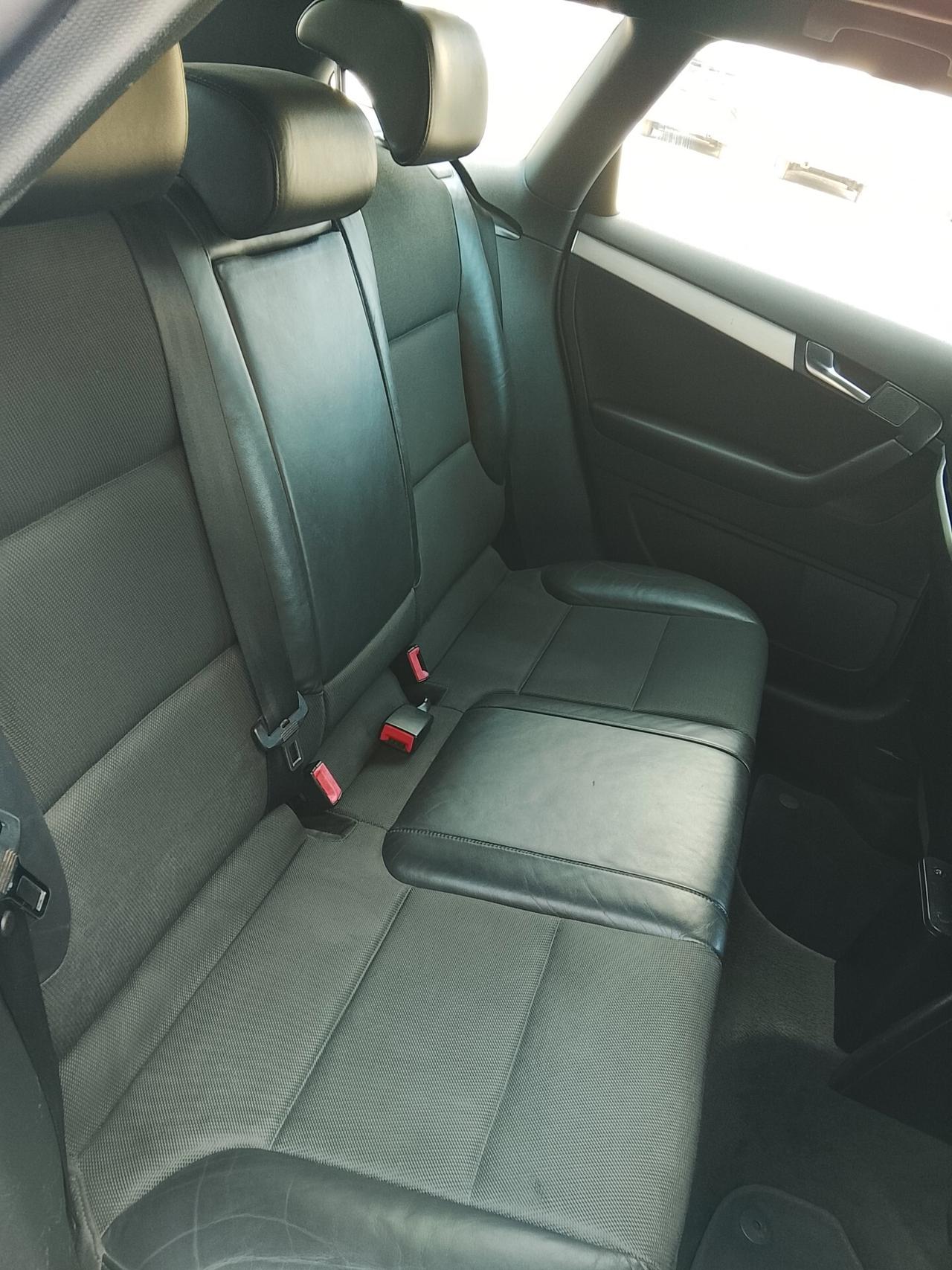 Audi A3 SPB 2.0 16V TDI quattro Ambition