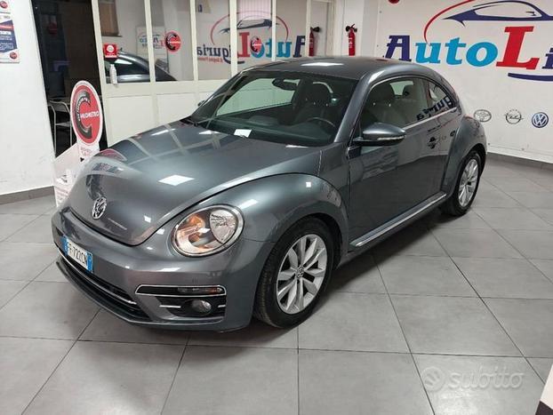 Volkswagen Maggiolino 2.0 TDI Design BlueMoti...