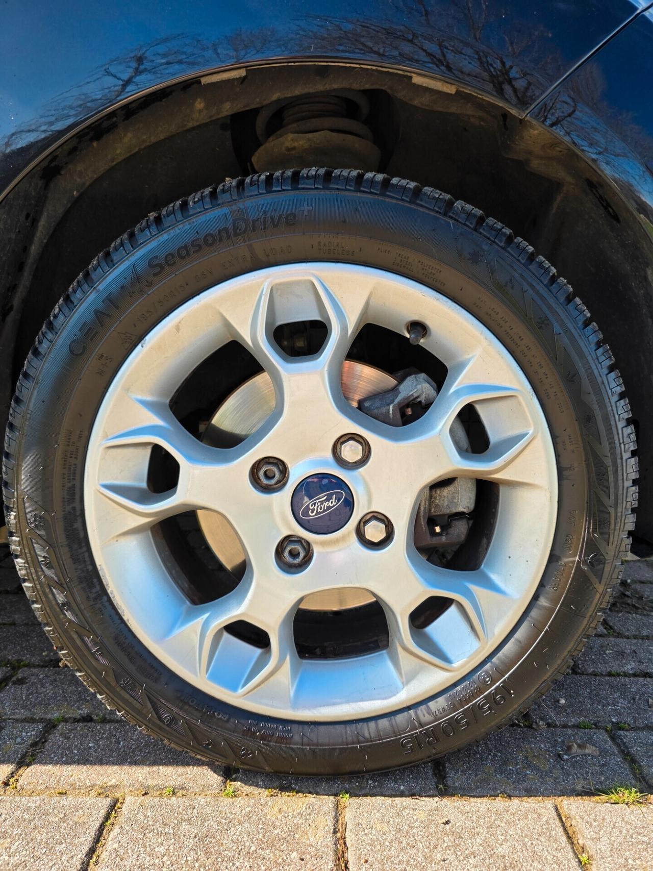 Ford Fiesta 1.4 TDCi 70CV 5 porte Titanium