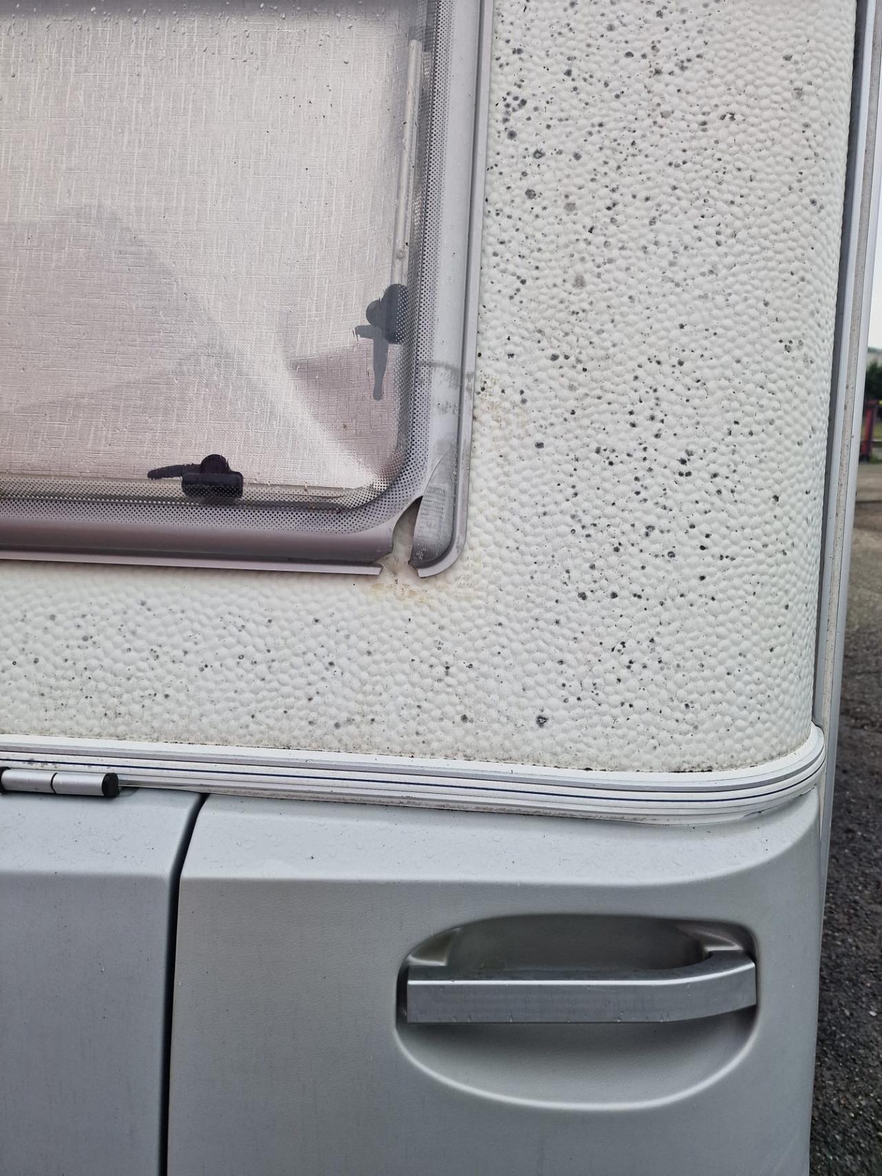 Fendt Saphir Caravan del 2004 in saldo 539