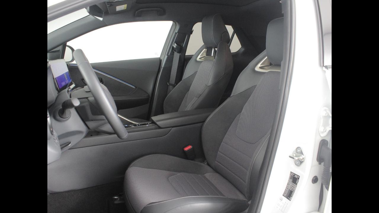 TOYOTA C-HR 1.8 HEV FWD LOUNGE