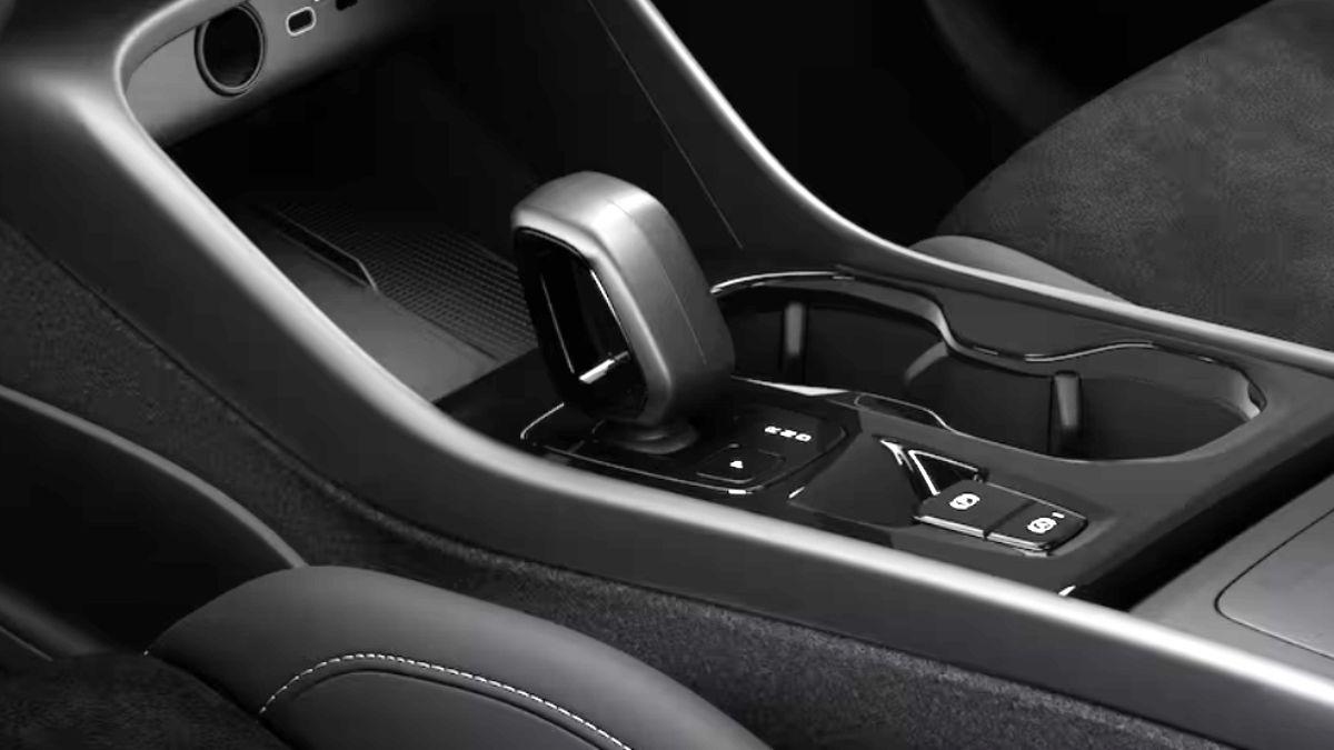 VOLVO Xc40 B3 Mild Hybrid Automatico Ultra Black Edition