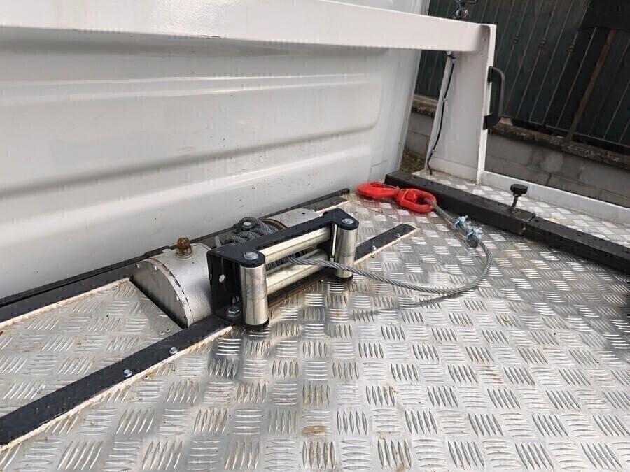 CARROATTREZZI IVECO DAILY METANO PATENTE B COME NUOVO