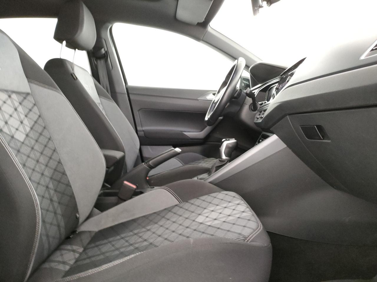 Volkswagen Taigo 1.0 tsi r-line 110cv dsg