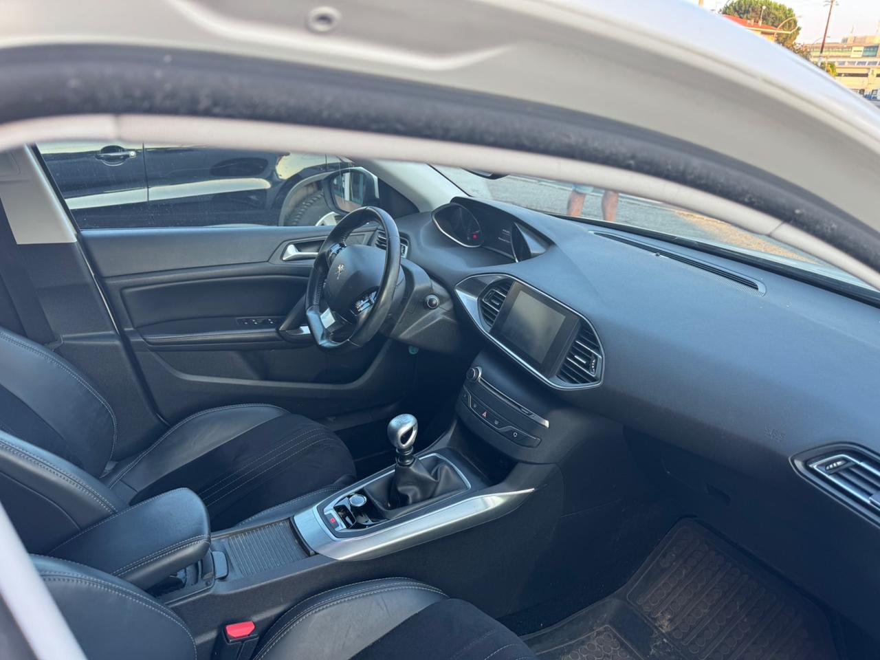 Peugeot 308 BlueHDi 150 S&S Allure